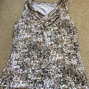 Women’s sleeveless top